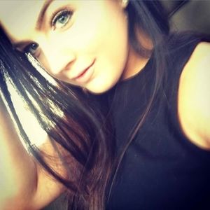 Meet your Posher, Cayla